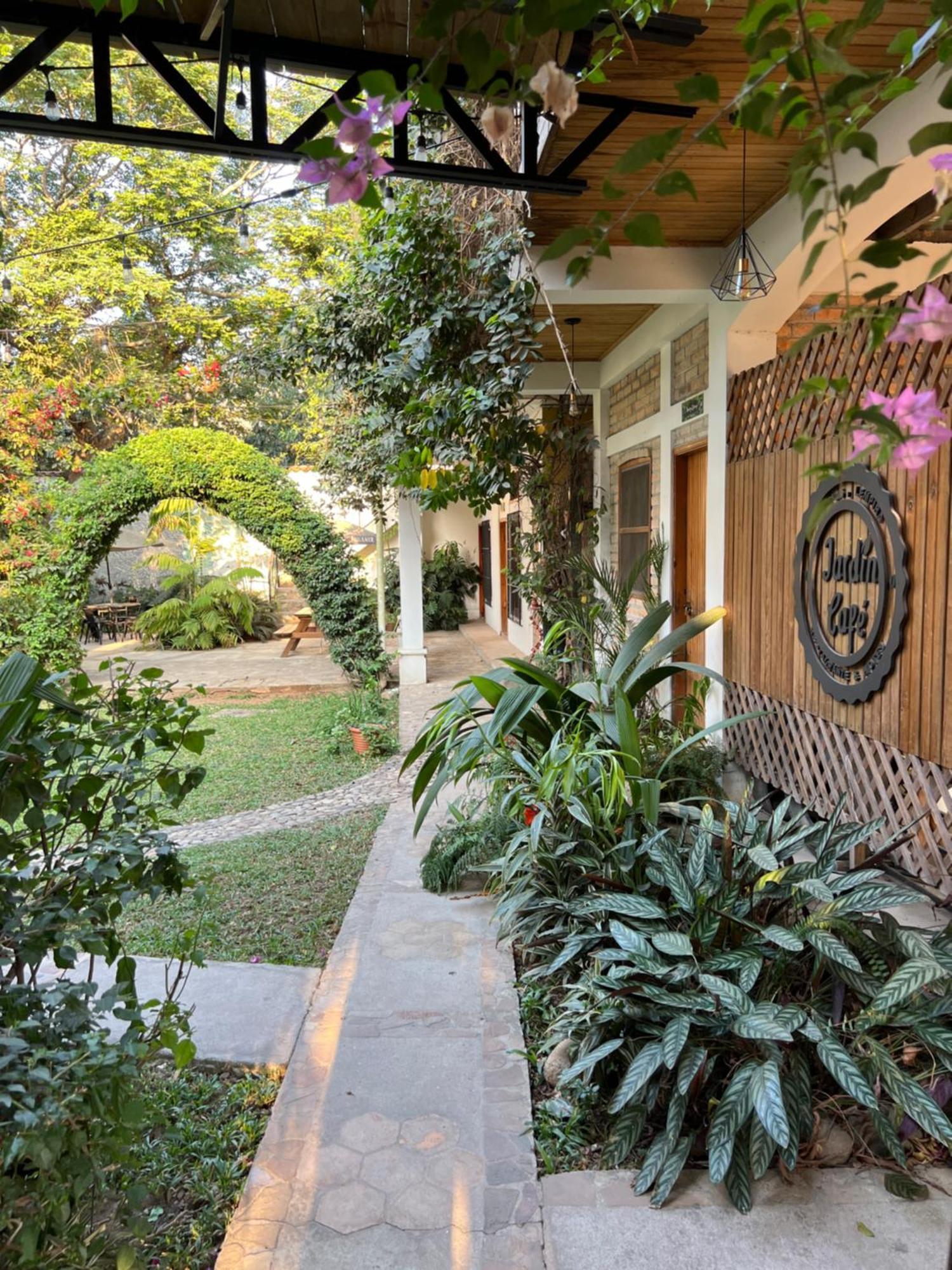 Jardin Cafe Hotel & Restaurant غراسياس المظهر الخارجي الصورة